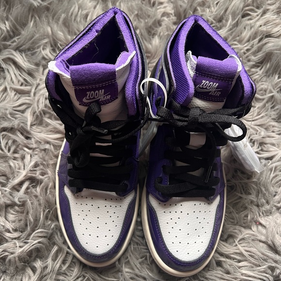 New-in-Box Womens Air Jordan 1 - Picture 5 of 9